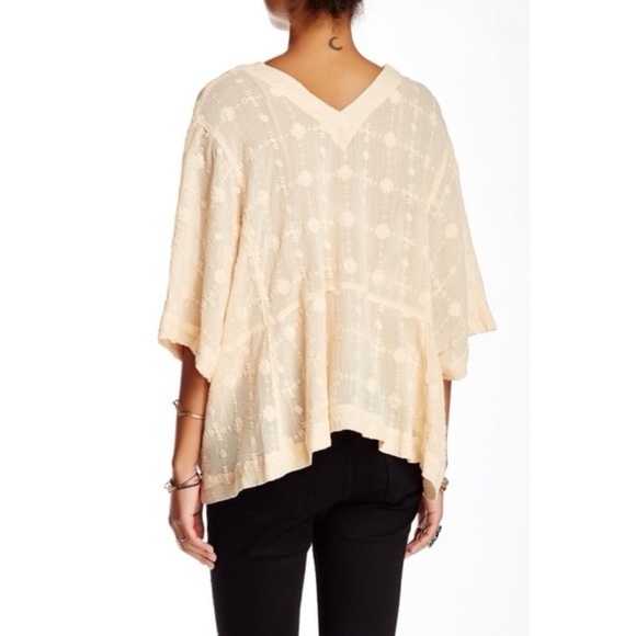 Free People Amber Skies Embroidered Floral Peach Cream Oversized Top Sheer M - Picture 2 of 8